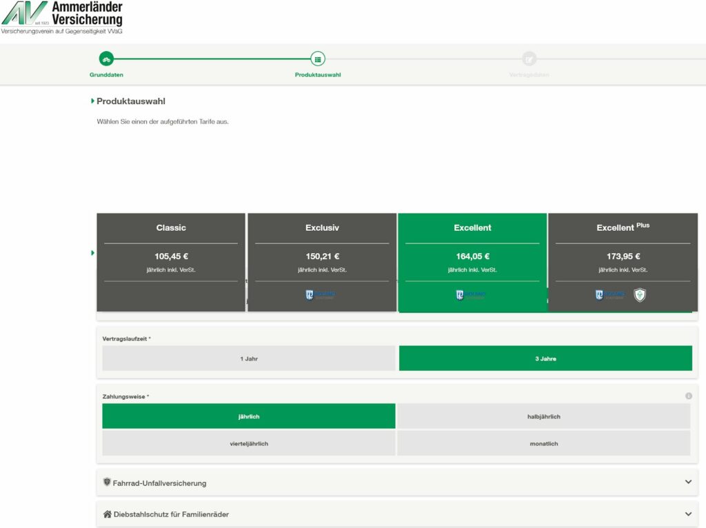 Online-Formular zur Eingabe von Fahrrad- und Vertragsdaten bei der Ammerländer Versicherung mit Auswahlmöglichkeiten für Fahrradtyp, Kaufdatum und Versicherungsbeginn.